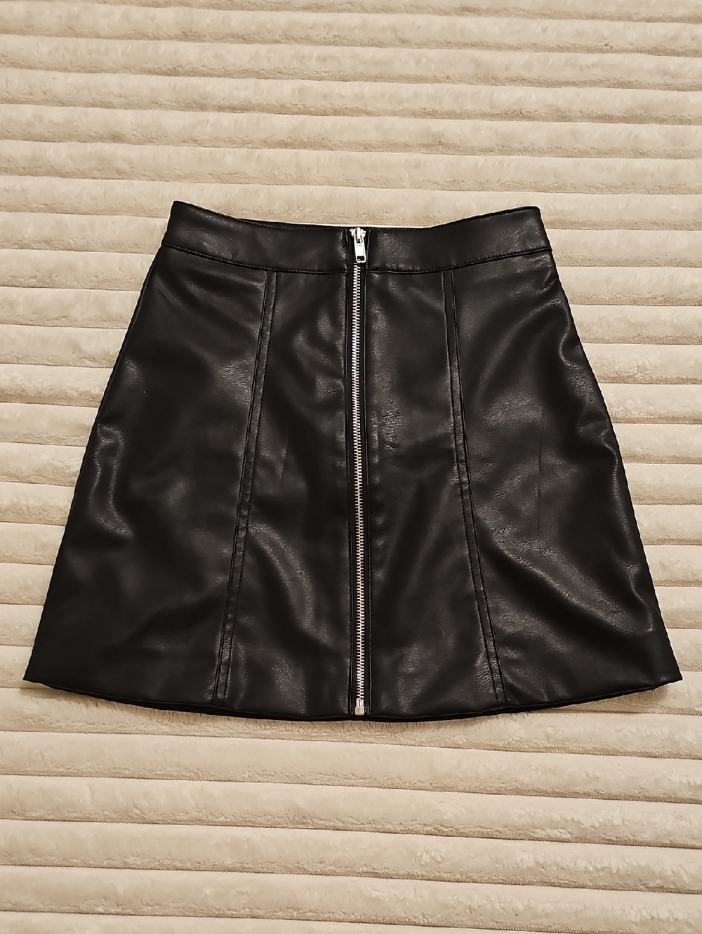 Black Mini Skirt XS NWT